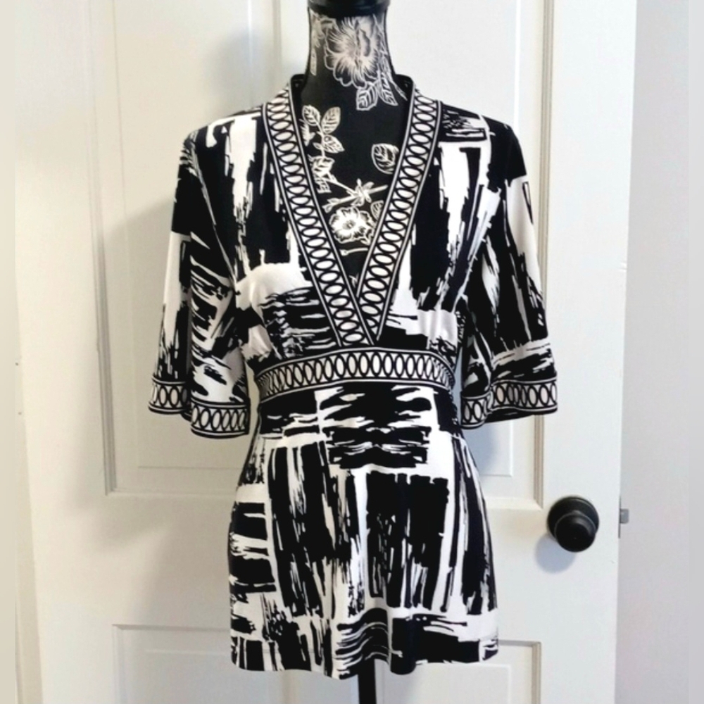 Black & White V-Neck Women's Top with Waist Detail